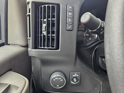 2025 Chevrolet Express Cutaway 3500 1WT