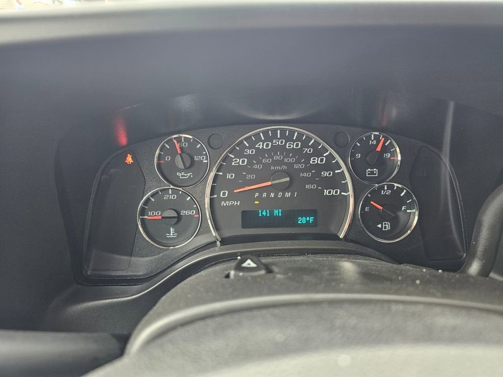 2025 Chevrolet Express Cutaway 3500 1WT