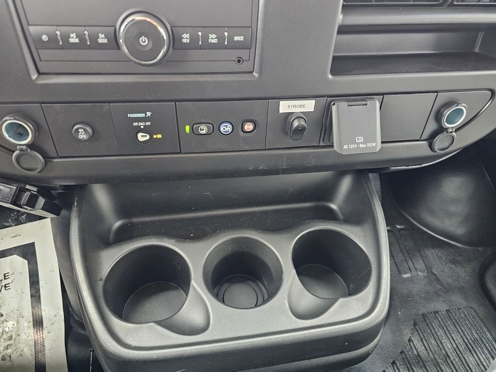 2025 Chevrolet Express Cutaway 3500 1WT