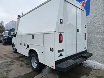 2025 Chevrolet Express Cutaway 3500 1WT