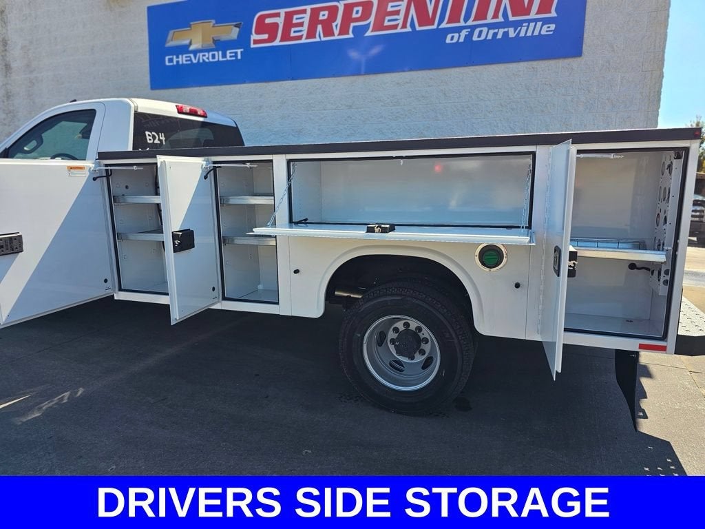 2025 Chevrolet Silverado 3500 HD Chassis Cab Work Truck