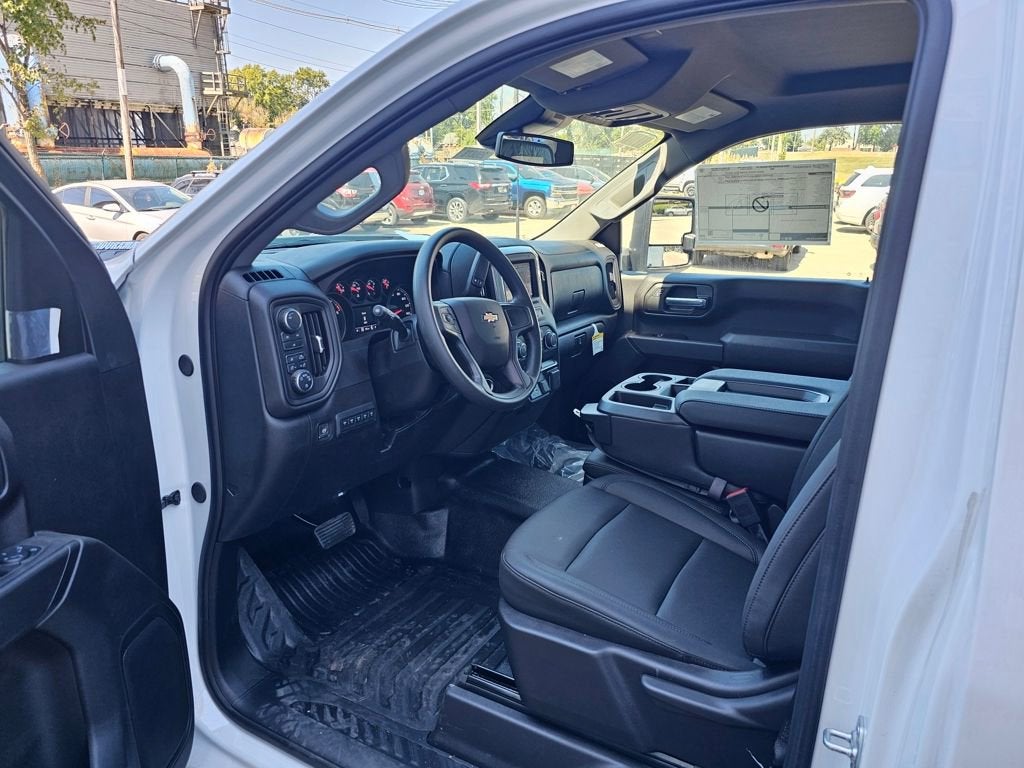 2025 Chevrolet Silverado 3500 HD Chassis Cab Work Truck