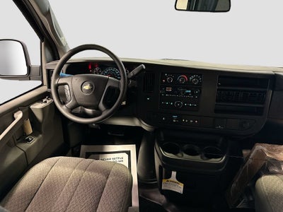 2025 Chevrolet Express Cargo WT