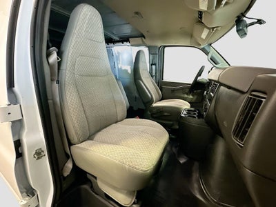 2025 Chevrolet Express Cargo WT