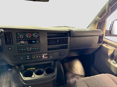 2025 Chevrolet Express Cargo WT