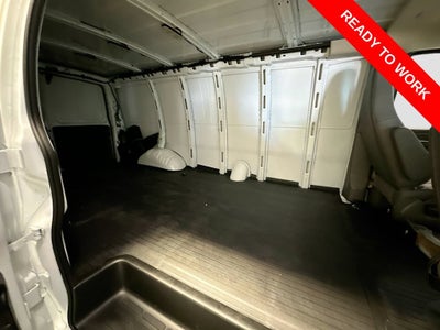 2025 Chevrolet Express Cargo WT