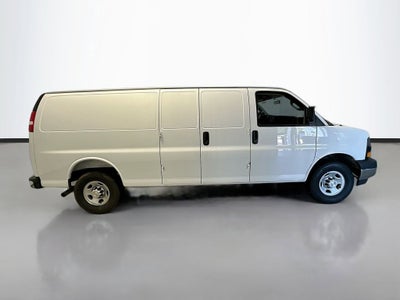 2025 Chevrolet Express Cargo WT