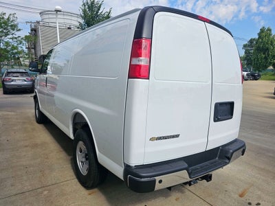 2025 Chevrolet Express Cargo WT