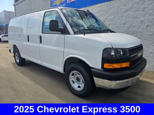 2025 Chevrolet Express Cargo WT