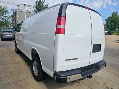 2025 Chevrolet Express Cargo WT