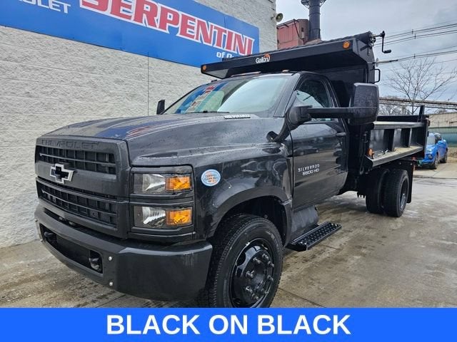 2024 Chevrolet Silverado 5500 HD Work Truck