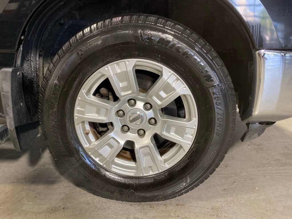 2019 Nissan TITAN SV