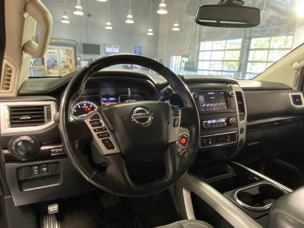 2019 Nissan TITAN SV