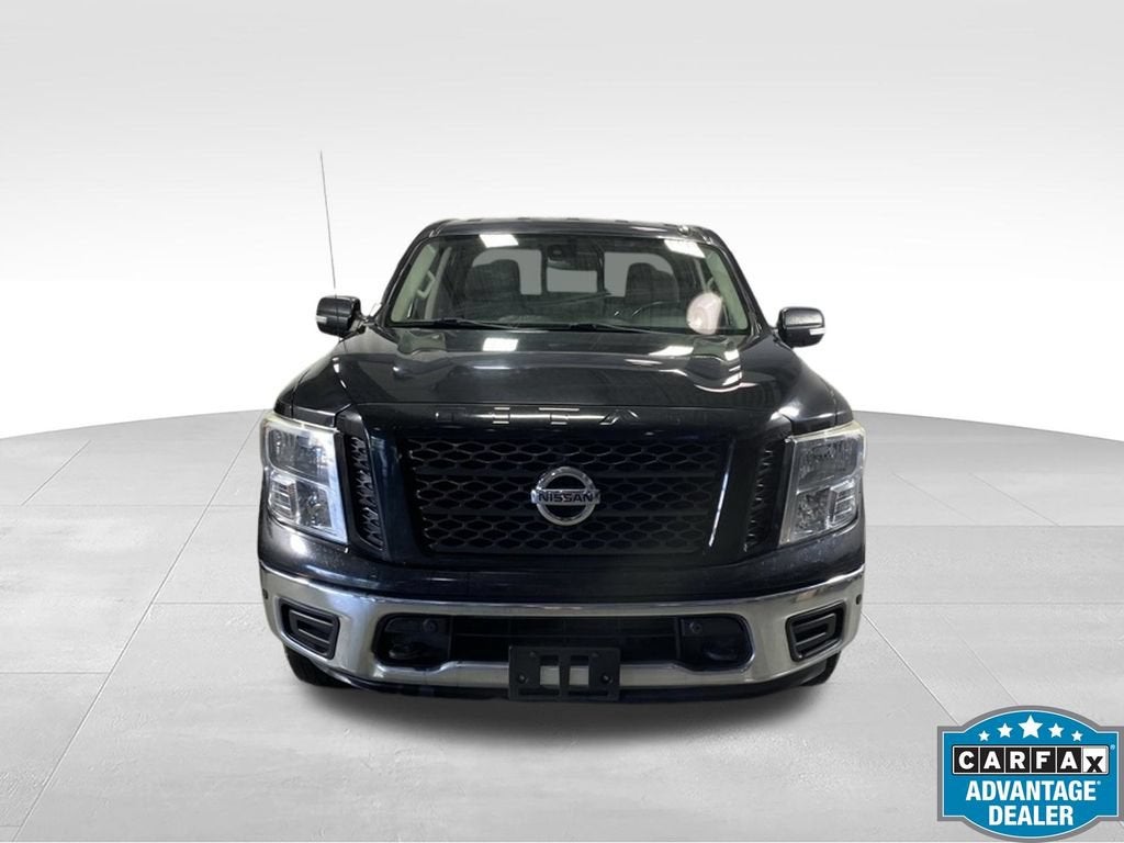 2019 Nissan TITAN SV