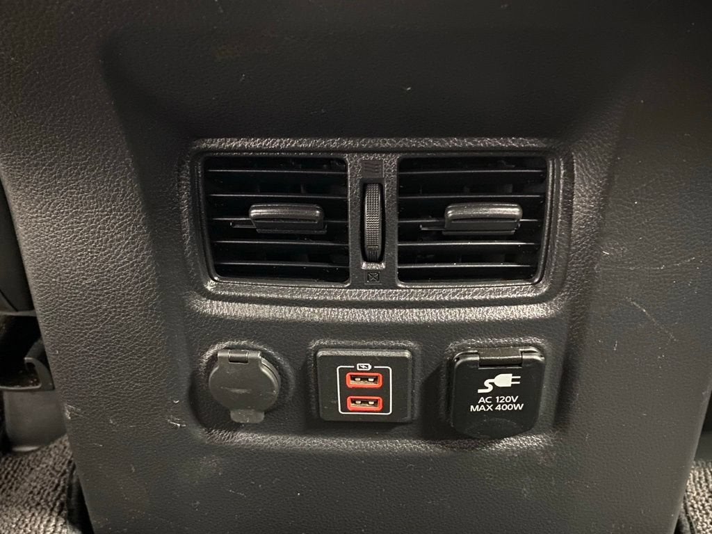 2019 Nissan TITAN SV