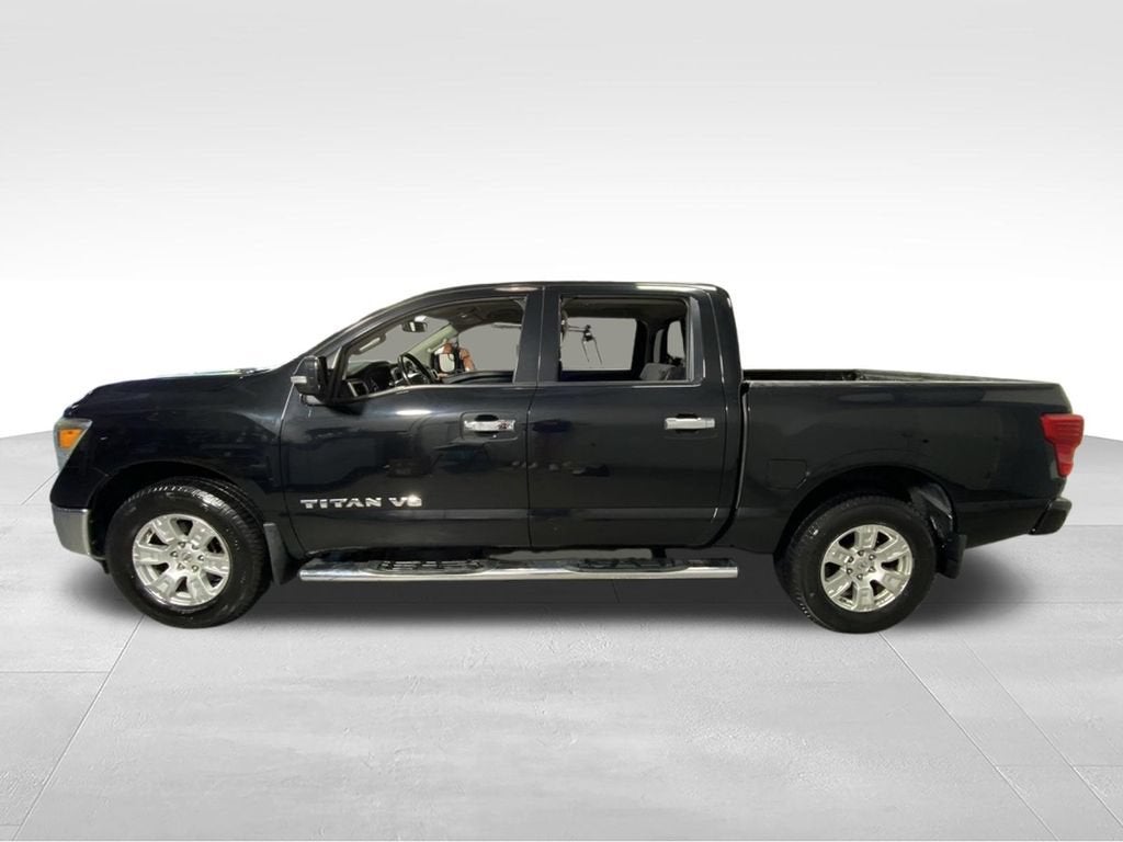 2019 Nissan TITAN SV