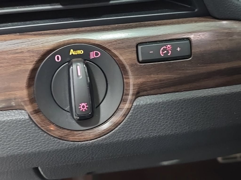 2020 Volkswagen Passat 2.0T SEL