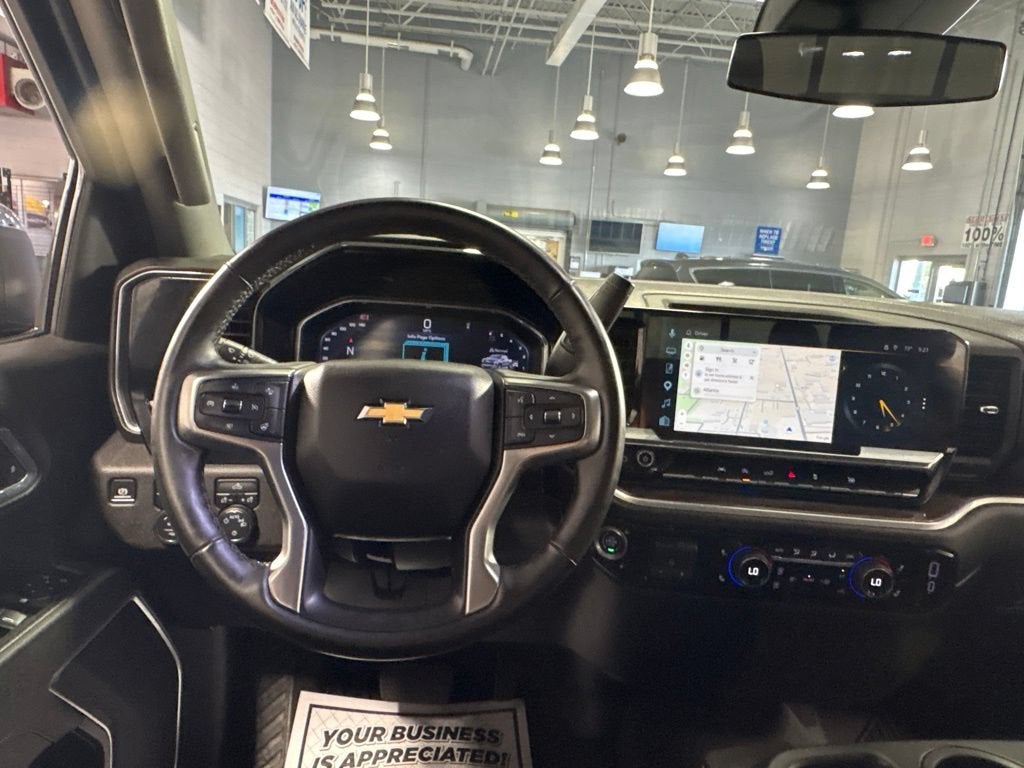 2025 Chevrolet Silverado 1500 LT
