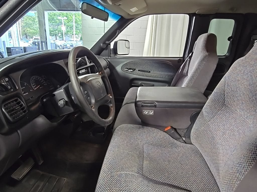 2002 Dodge Ram 2500 Base