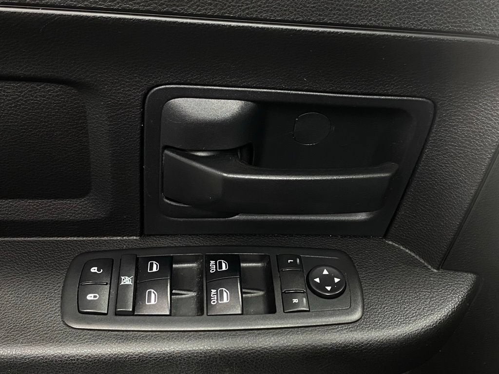 2018 RAM 2500 Tradesman Crew Cab 4x4 6'4" Box