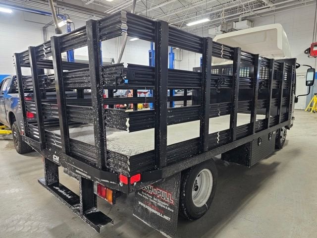 2025 Chevrolet Low Cab Forward 3500 HG MEDIUM ASH GRAY