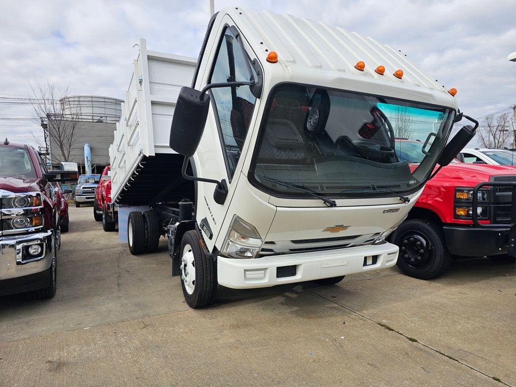 2024 Chevrolet Low Cab Forward 4500 HG Base