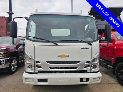 2024 Chevrolet Low Cab Forward 4500 HG Base