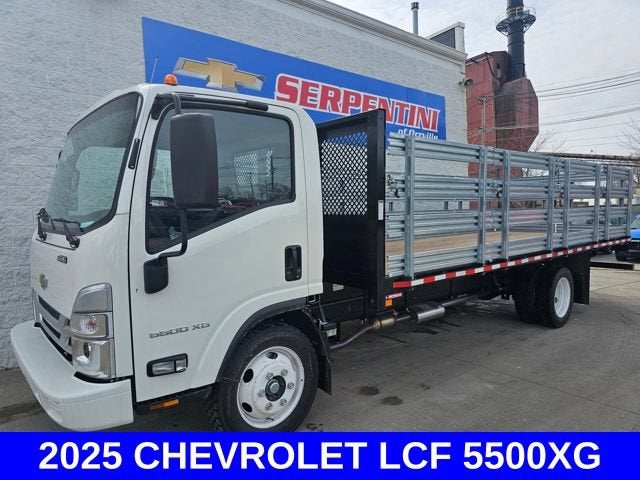2025 Chevrolet Low Cab Forward 5500 XG MEDIUM ASH GRAY