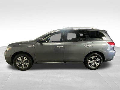 2017 Nissan Pathfinder SV