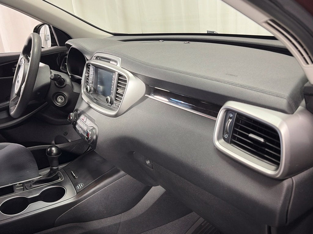 2018 Kia Sorento 2.4L LX