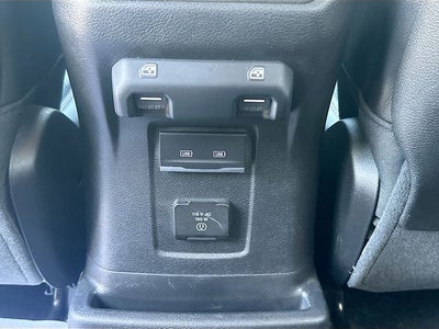 2023 Jeep Wrangler Rubicon HEATED SEATS - APPLE CARPLAY