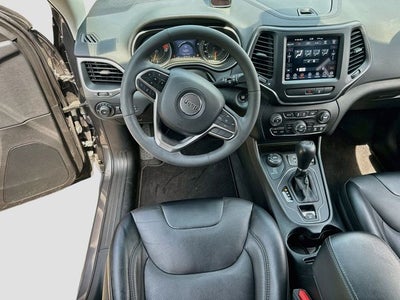 2022 Jeep Cherokee Latitude Lux