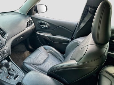 2022 Jeep Cherokee Latitude Lux