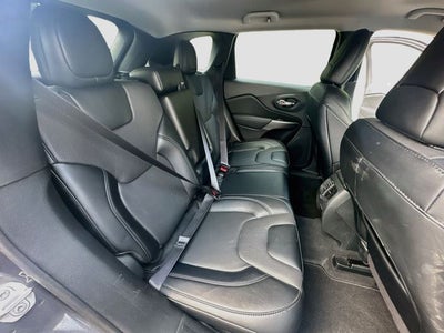 2022 Jeep Cherokee Latitude Lux