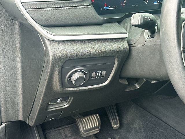 2023 Jeep Grand Cherokee Laredo BLIND SPOT- COLLISION MITIGATION