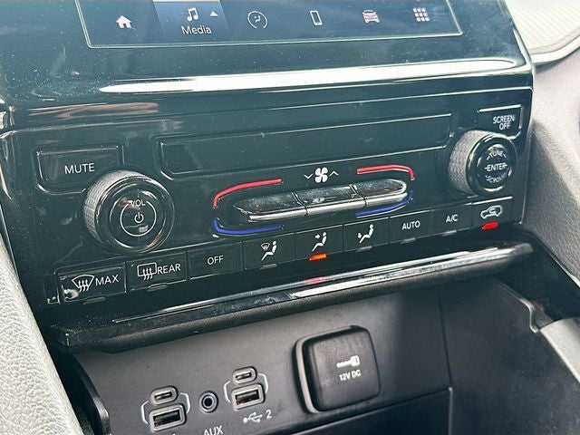 2023 Jeep Grand Cherokee Laredo BLIND SPOT- COLLISION MITIGATION