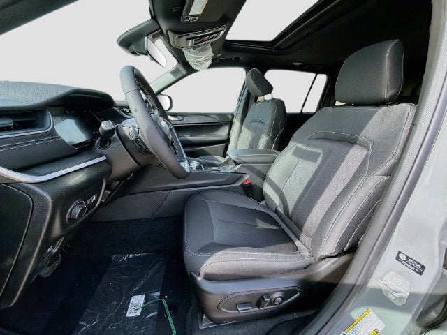 2027 Jeep Grand Cherokee Laredo X