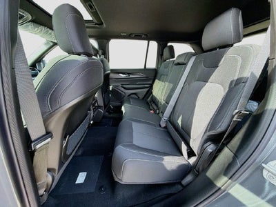 2027 Jeep Grand Cherokee Laredo X