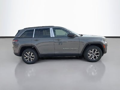 2027 Jeep Grand Cherokee Laredo X