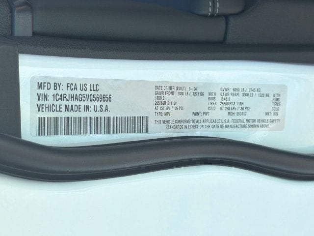 2027 Jeep Grand Cherokee Laredo