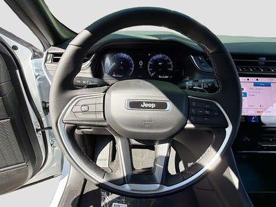 2027 Jeep Grand Cherokee Laredo X
