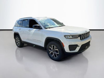 2027 Jeep Grand Cherokee Laredo X