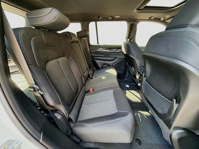 2027 Jeep Grand Cherokee Laredo X