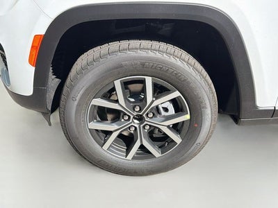 2027 Jeep Grand Cherokee Laredo X