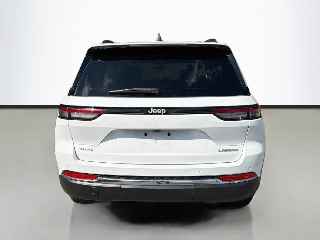2027 Jeep Grand Cherokee Laredo X