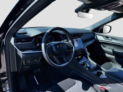 2027 Jeep Grand Cherokee Laredo