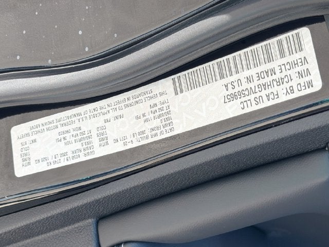 2027 Jeep Grand Cherokee Laredo