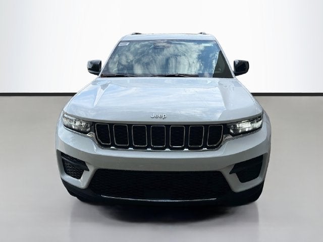 2027 Jeep Grand Cherokee Laredo X