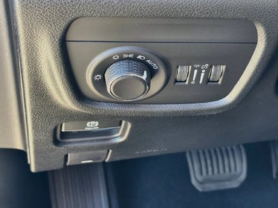 2027 Jeep Grand Cherokee Laredo X