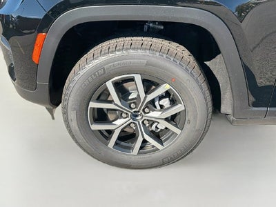 2027 Jeep Grand Cherokee Laredo X